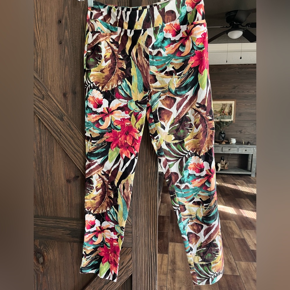 Chicos tropical print pants